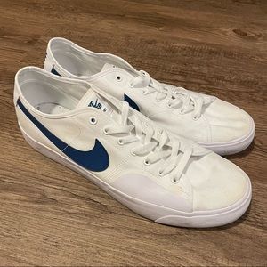 Nike SB BLZR Court Skate Shoes